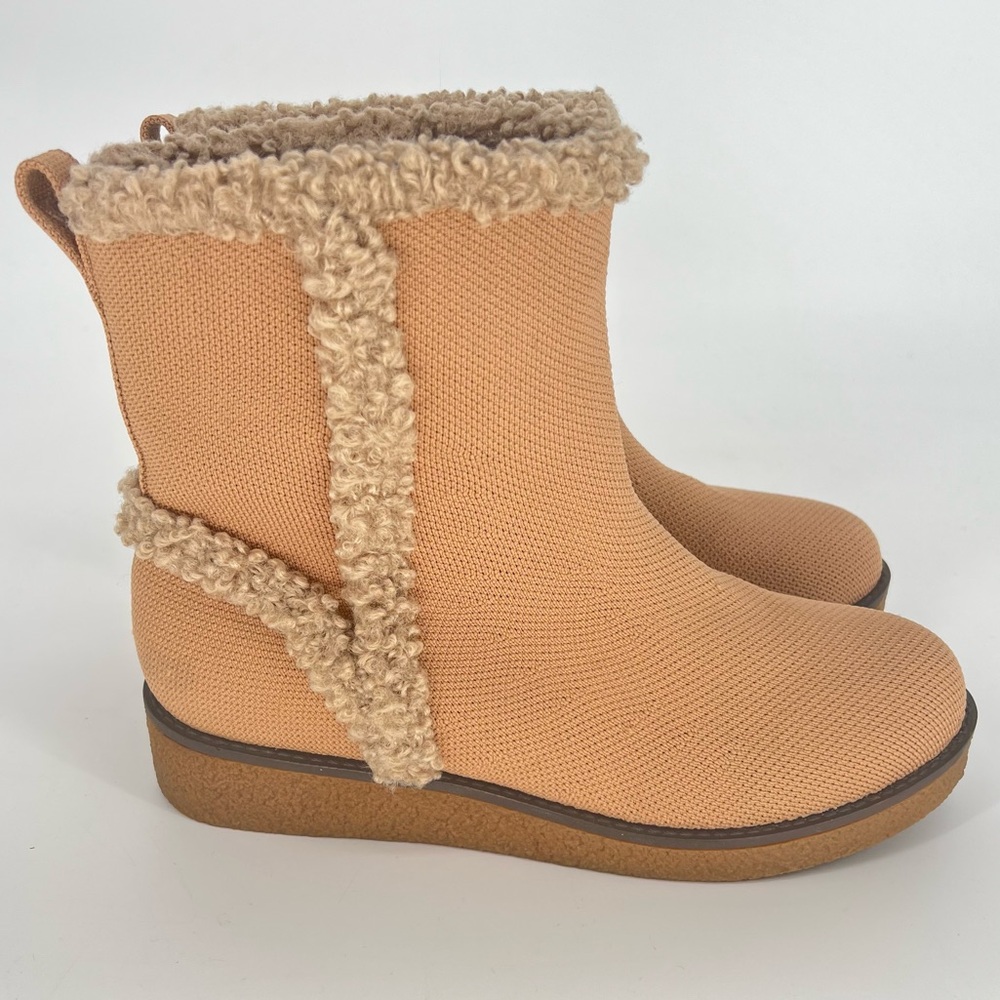 VIVAIA Women’s Camel COURTNEY Boots Round-Toe Water-Repellent‎ Faux Fur Size 38